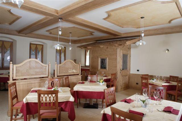 Locanda Borgo Chiese Castel Condino Exterior photo